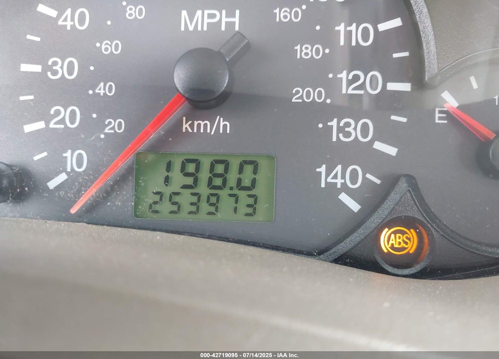 2005 FORD FOCUS ZX4 VIN: 1FAFP34N75W169536