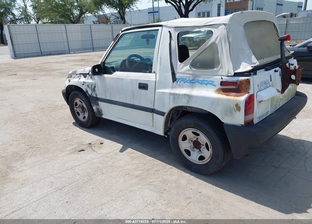 1996 GEO TRACKER VIN: 2CNBE1862T6948982