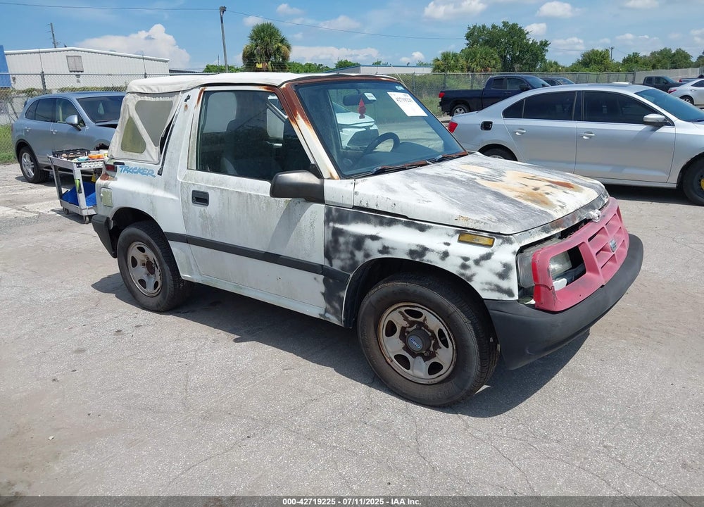 1996 GEO TRACKER VIN: 2CNBE1862T6948982