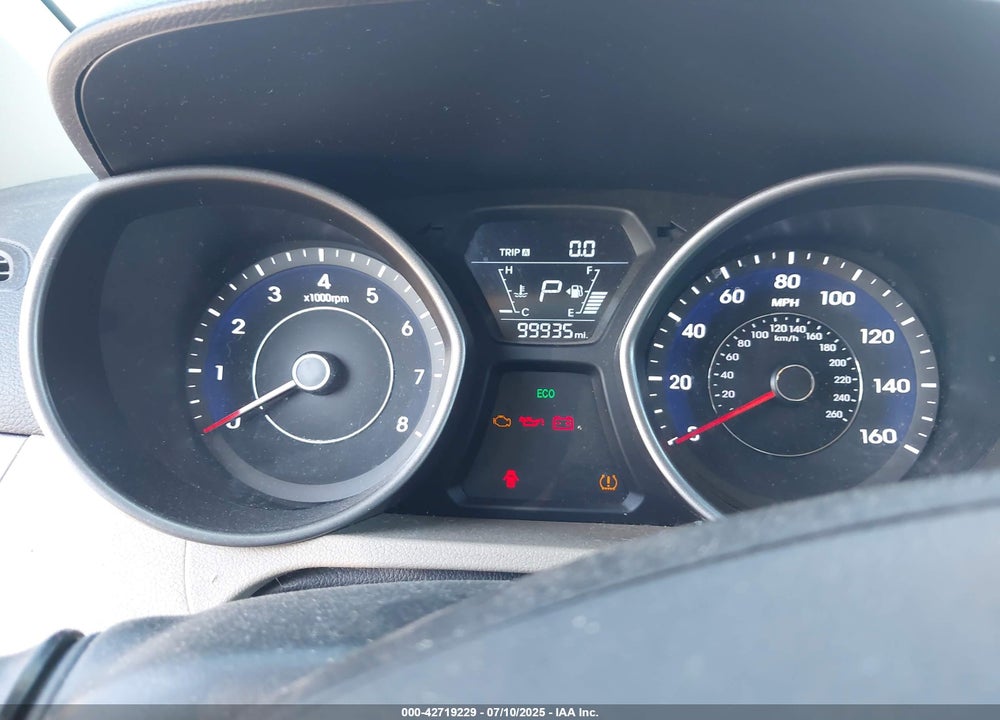 2015 HYUNDAI ELANTRA VIN: 5NPDH4AE8FH635863