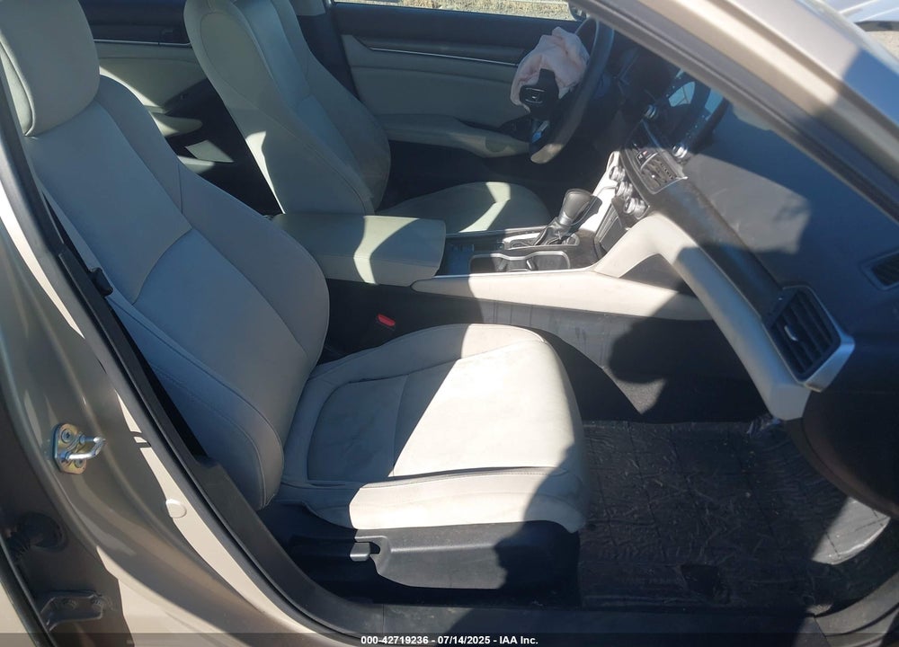 2020 HONDA ACCORD VIN: 1HGCV1F19LA012183