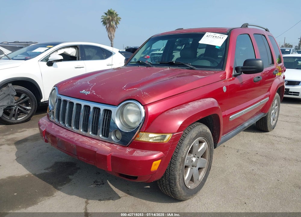 2007 JEEP LIBERTY VIN: 1J4GL58K47W572683