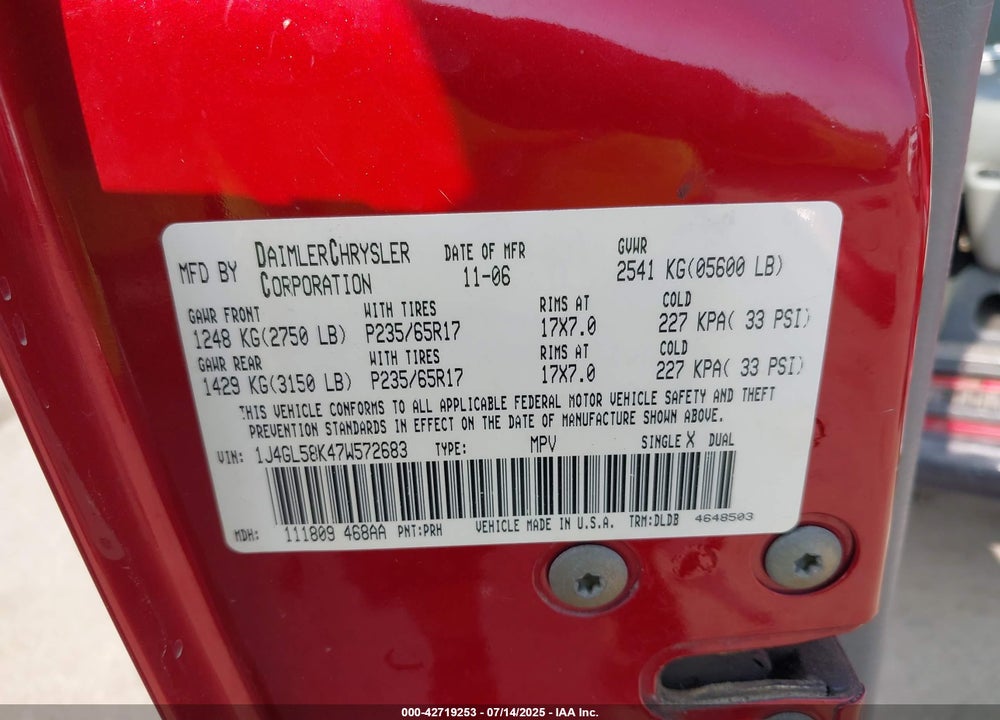 2007 JEEP LIBERTY VIN: 1J4GL58K47W572683