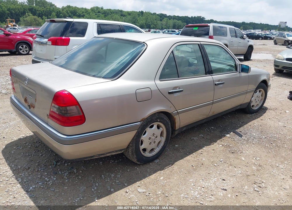 1997 MERCEDES-BENZ C 230 VIN: WDBHA23E8VF615210
