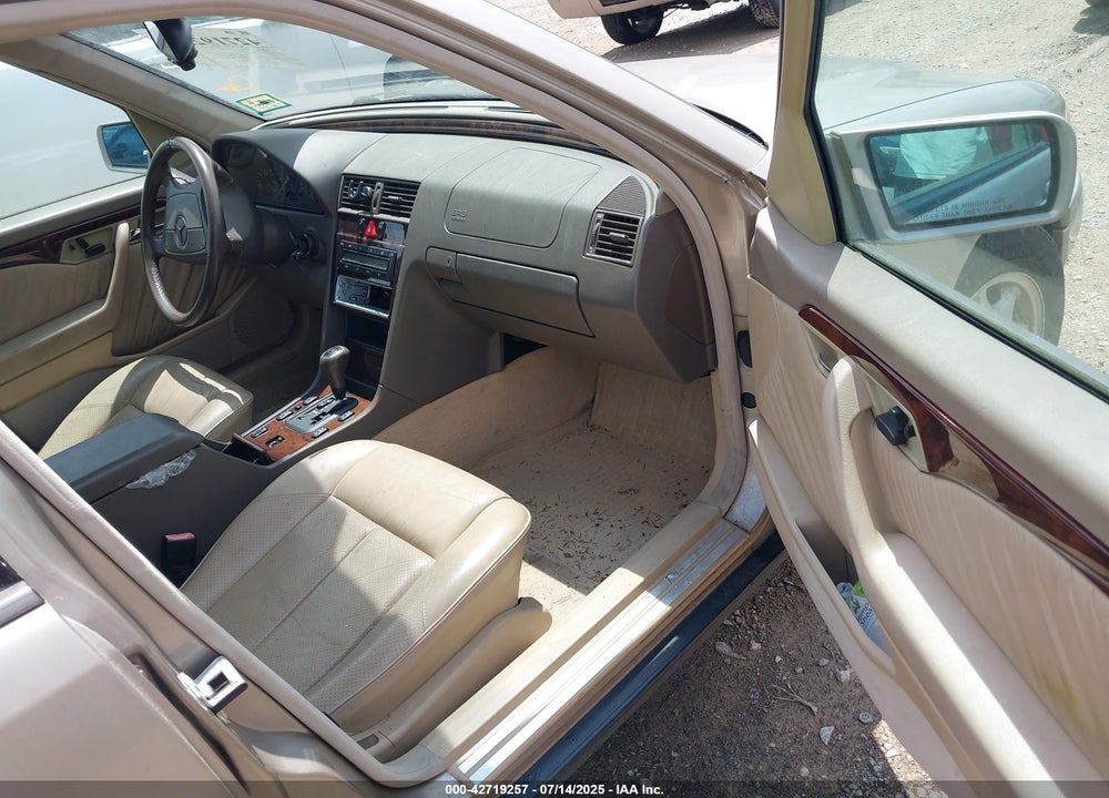 1997 MERCEDES-BENZ C 230 VIN: WDBHA23E8VF615210