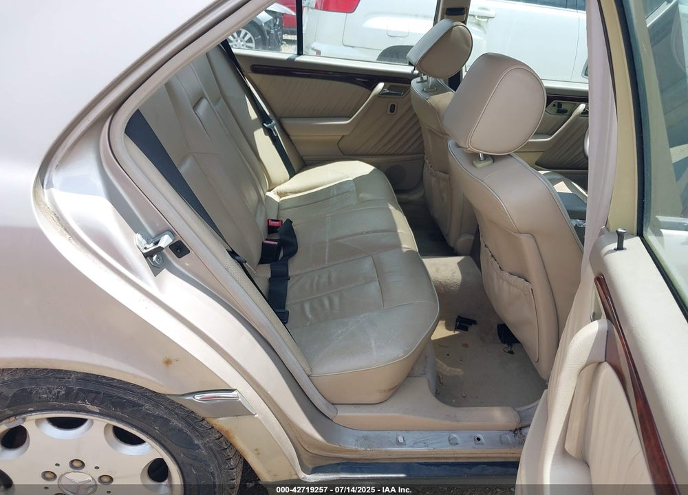 1997 MERCEDES-BENZ C 230 VIN: WDBHA23E8VF615210