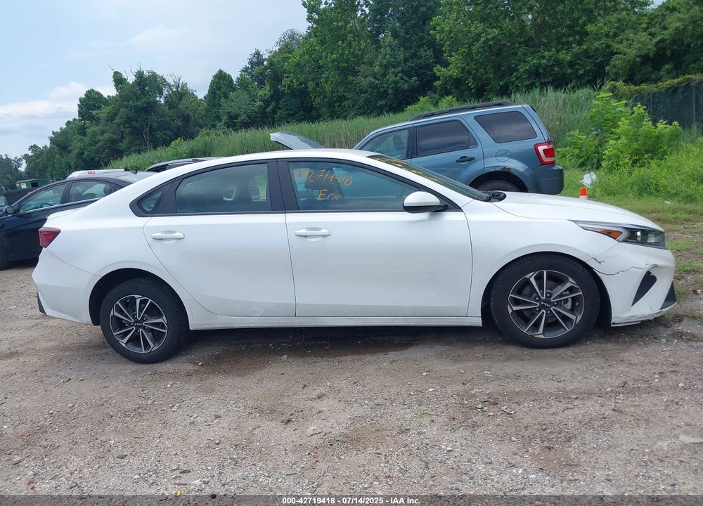 2024 KIA FORTE VIN: 3KPF24AD2RE709904