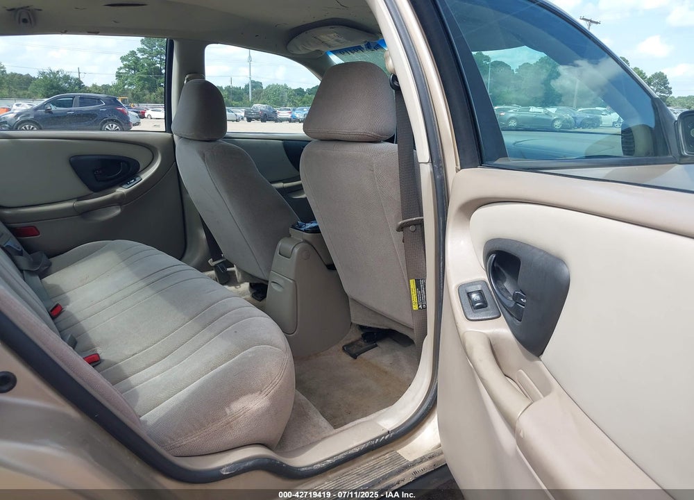 2004 CHEVROLET CLASSIC VIN: 1G1ND52F44M620494
