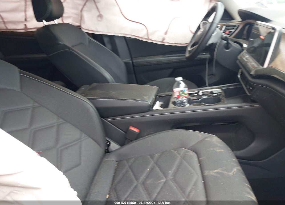 2024 VOLKSWAGEN ATLAS VIN: 1V2WR2CA3RC567670