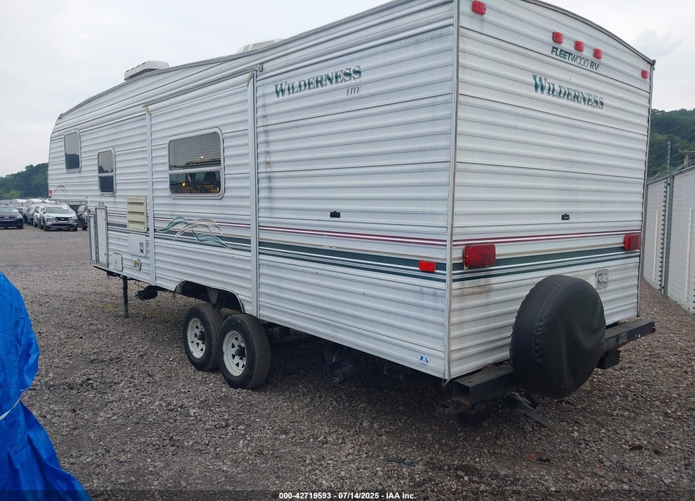 2000 FLEETWOOD WILDERNESS VIN: 1ED5X2528Y5336622
