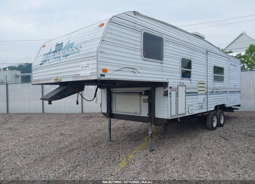 2000 FLEETWOOD WILDERNESS VIN: 1ED5X2528Y5336622