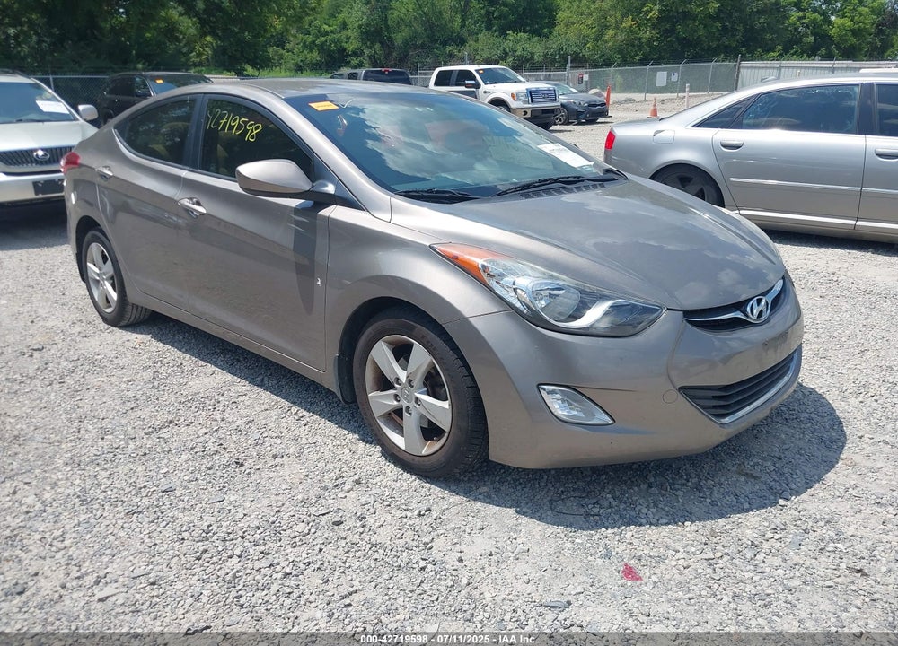 2013 HYUNDAI ELANTRA GLS VIN: 5NPDH4AE9DH417136