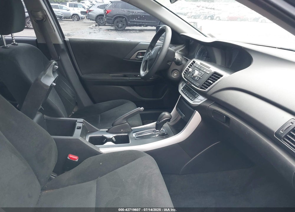 2013 HONDA ACCORD VIN: 1HGCR2F30DA014398