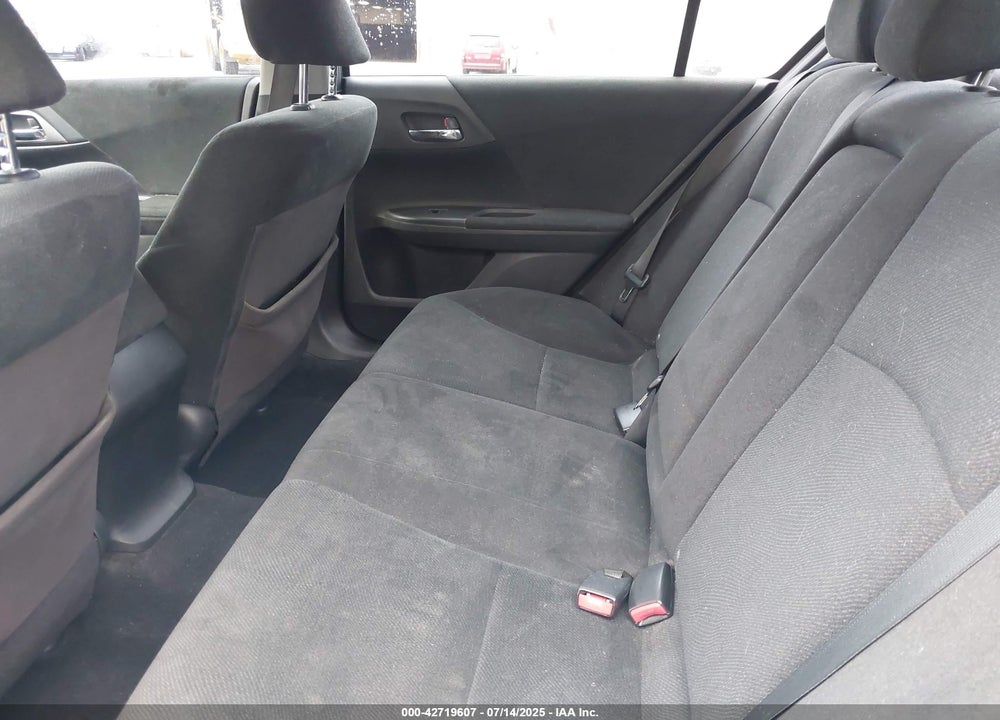 2013 HONDA ACCORD VIN: 1HGCR2F30DA014398