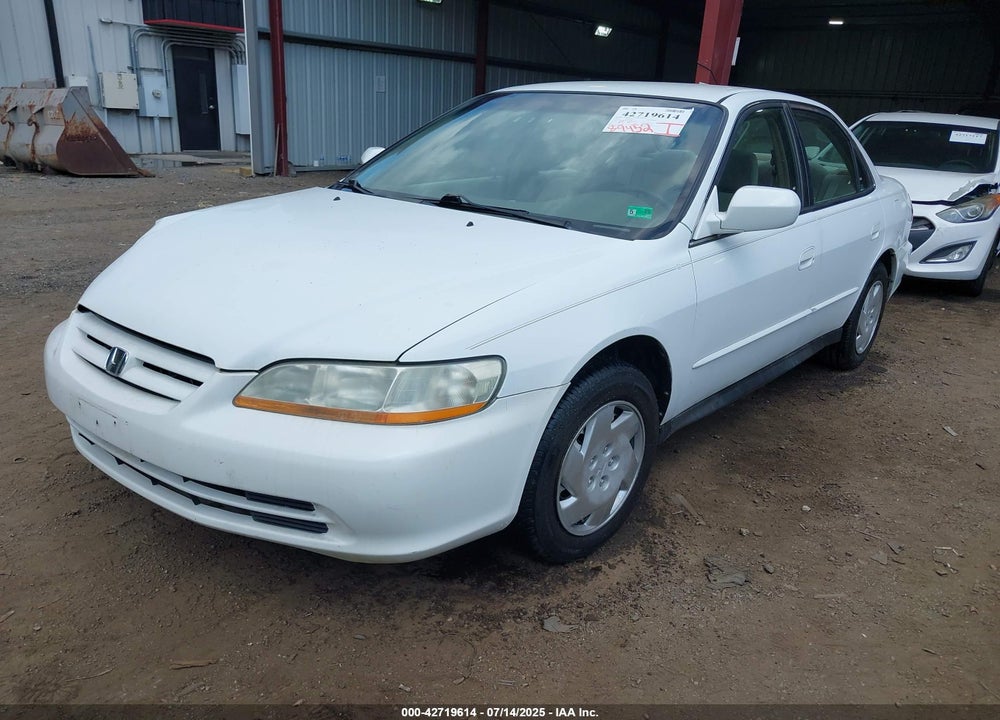 2002 HONDA ACCORD 3.0 LX VIN: 1HGCG164X2A028072