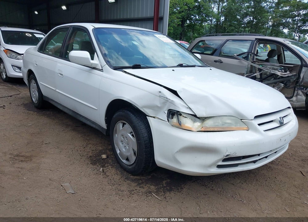2002 HONDA ACCORD 3.0 LX VIN: 1HGCG164X2A028072