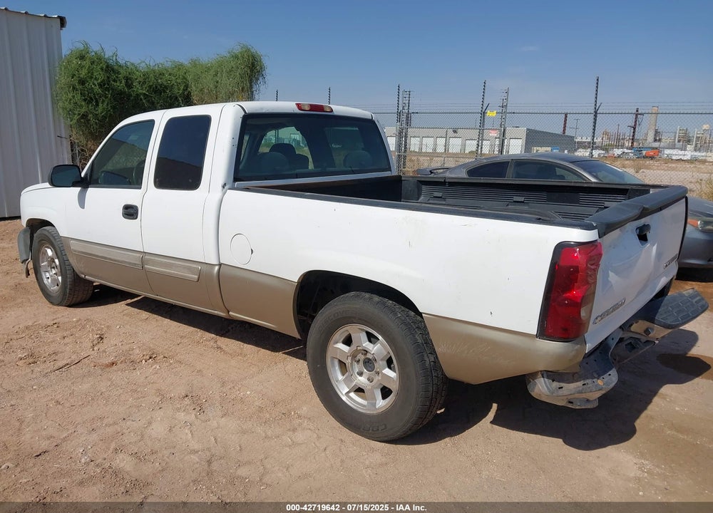 2005 CHEVROLET SILVERADO 1500 LS VIN: 2GCEC19TX51223190