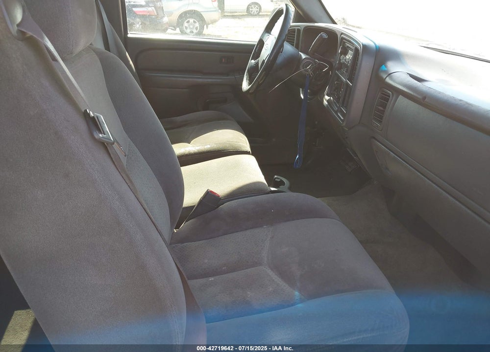 2005 CHEVROLET SILVERADO 1500 LS VIN: 2GCEC19TX51223190