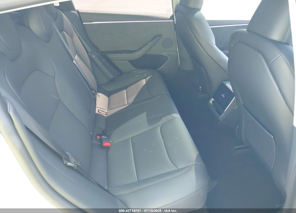 2025 TESLA MODEL 3 VIN: 5YJ3E1EB3SF914858