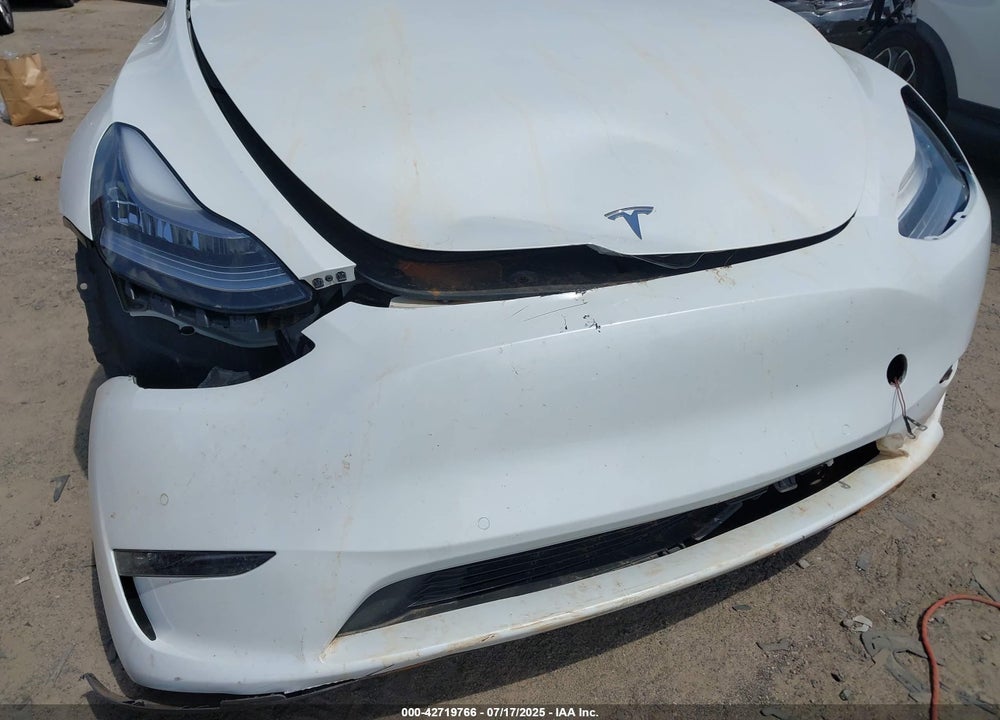 2020 TESLA MODEL Y LONG RANGE DUAL MOTOR ALL-WHEEL DRIVE VIN: 5YJYGDEE5LF048058
