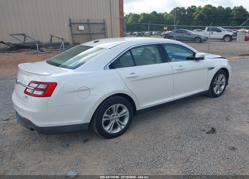 2013 FORD TAURUS VIN: 1FAHP2E84DG168378