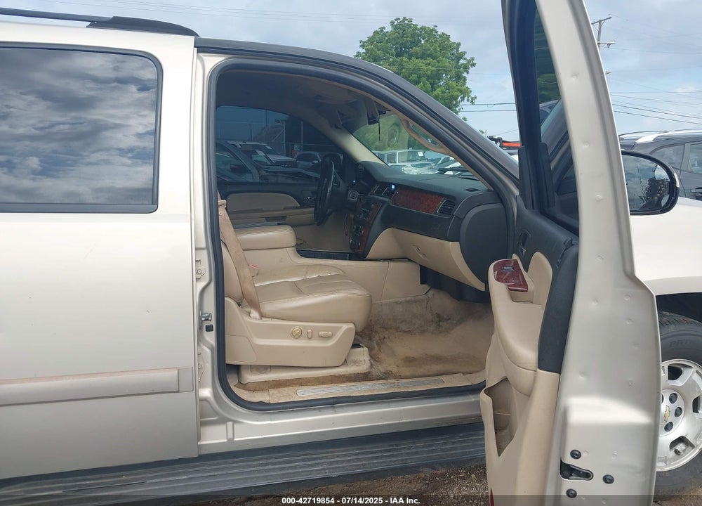 2007 CHEVROLET TAHOE VIN: 1GNFK13047R277852