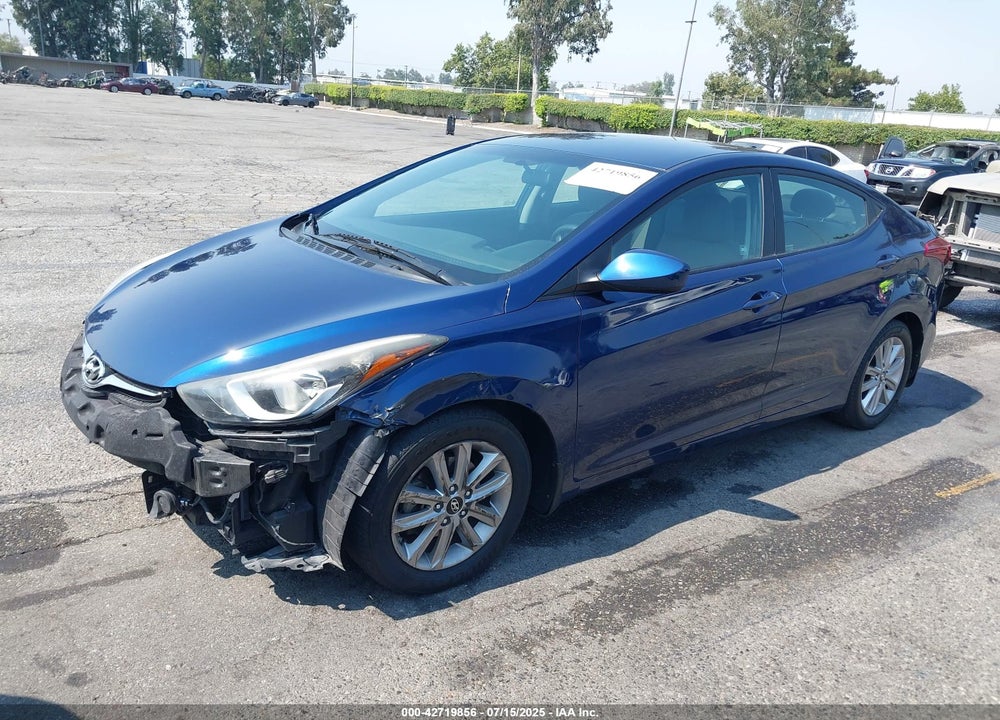 2016 HYUNDAI ELANTRA VIN: 5NPDH4AE6GH714675