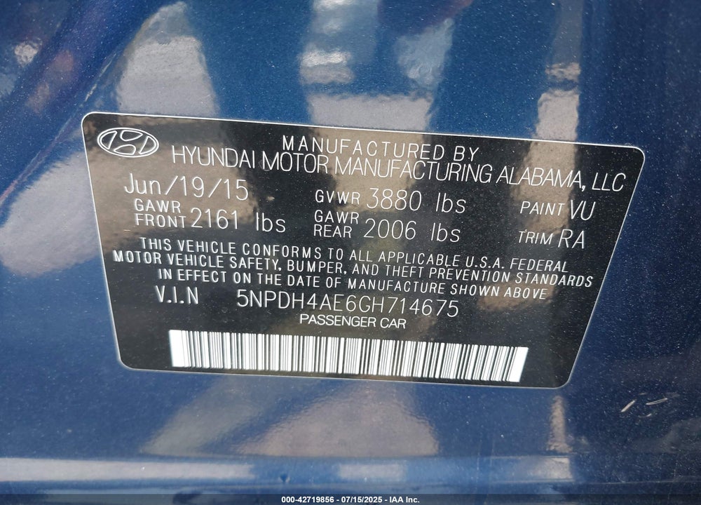 2016 HYUNDAI ELANTRA VIN: 5NPDH4AE6GH714675