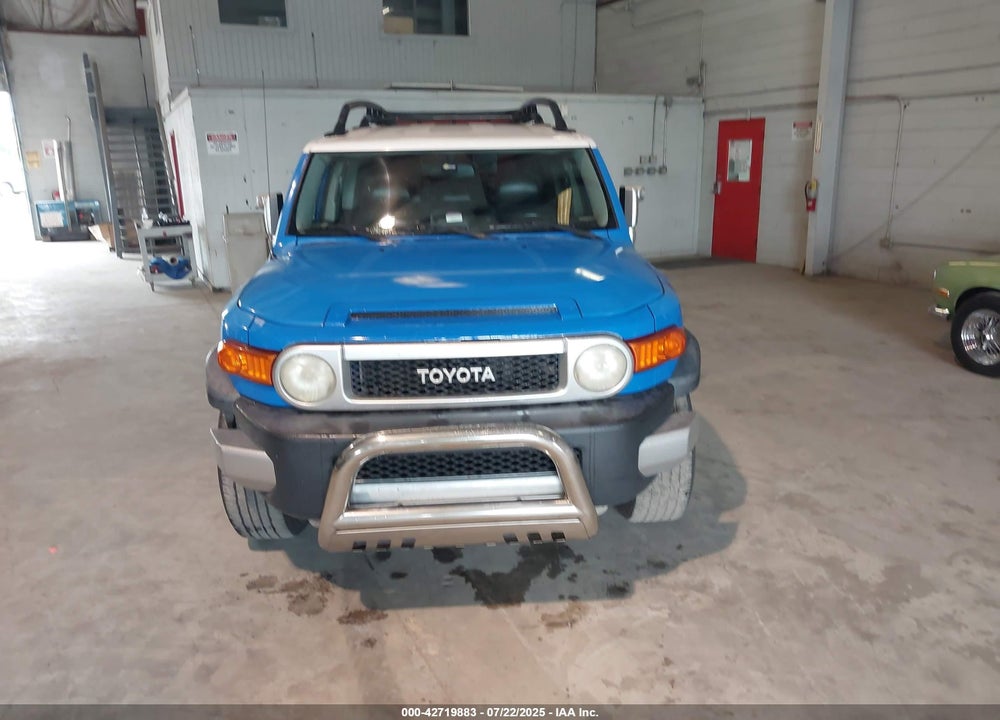 2007 TOYOTA FJ CRUISER VIN: JTEZU11F970005529
