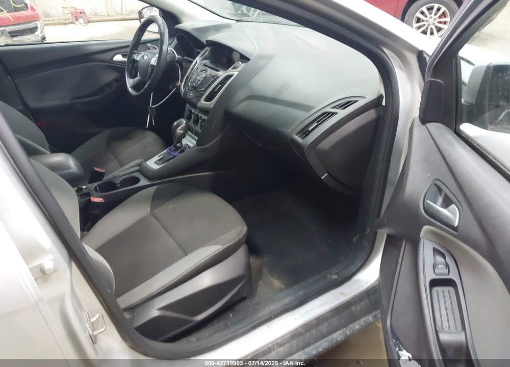 2014 FORD FOCUS VIN: 1FADP3F27EL366864