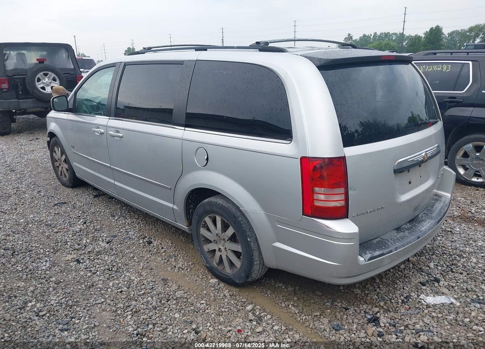 2009 CHRYSLER TOWN & COUNTRY VIN: 2A8HR541X9R661541