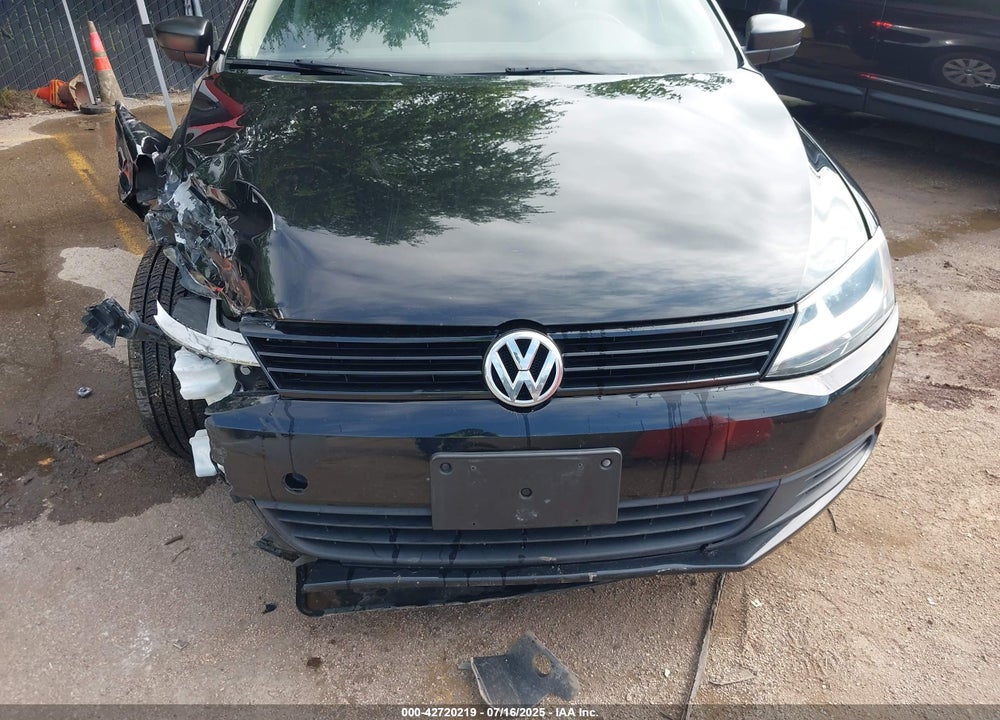 2014 VOLKSWAGEN JETTA VIN: 3VW1K7AJ9EM327688