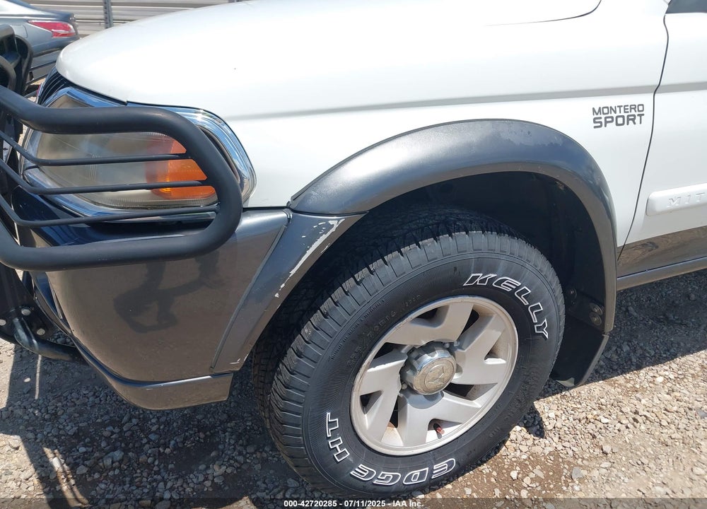 2001 MITSUBISHI MONTERO SPORT XLS VIN: JA4MT31H61P036941