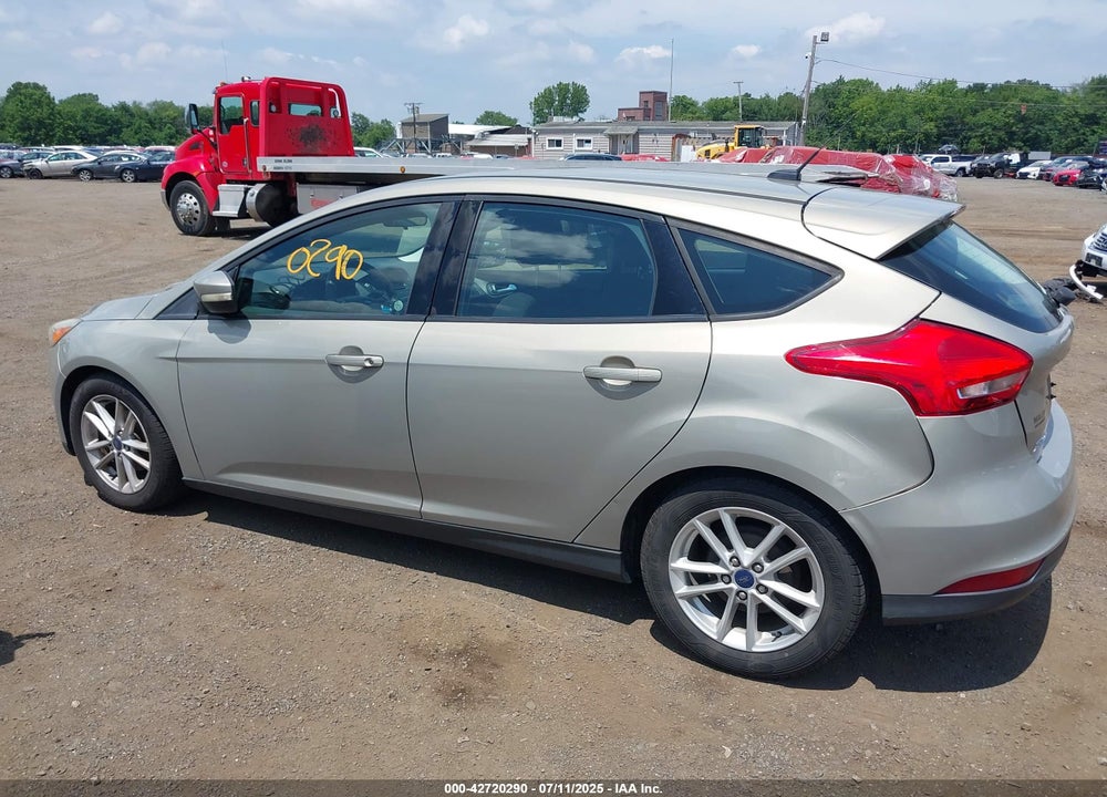 2016 FORD FOCUS VIN: 1FADP3K28GL354215