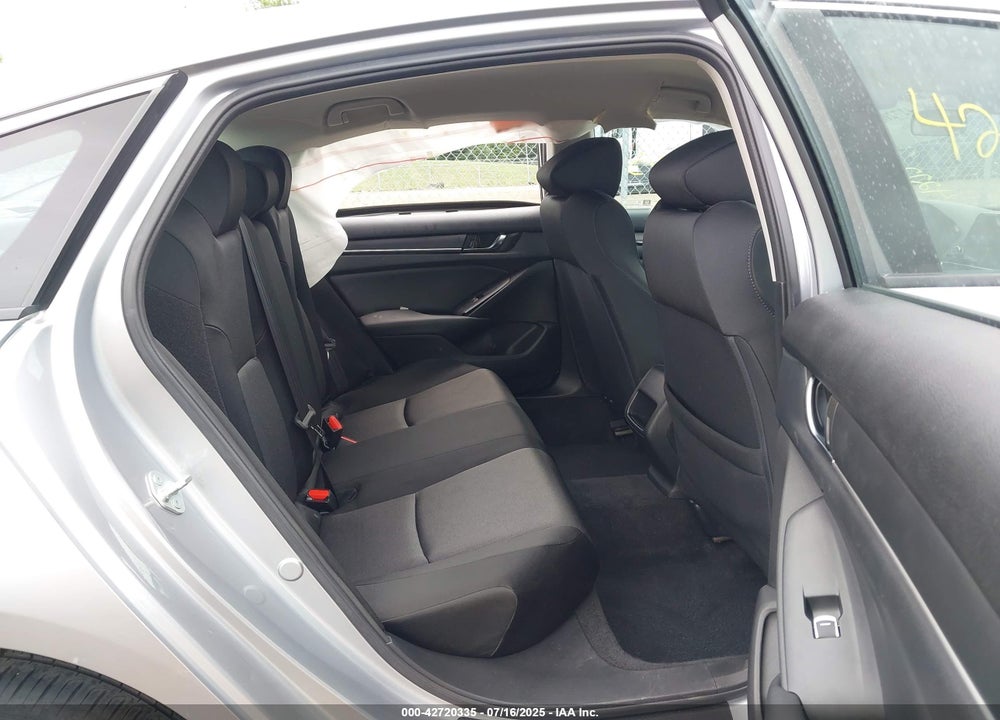 2022 HONDA ACCORD VIN: 1HGCV1F18NA027616