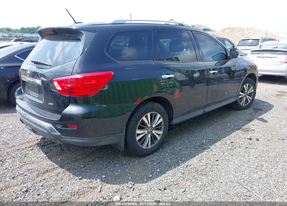 2017 NISSAN PATHFINDER VIN: 5N1DR2MM6HC913321