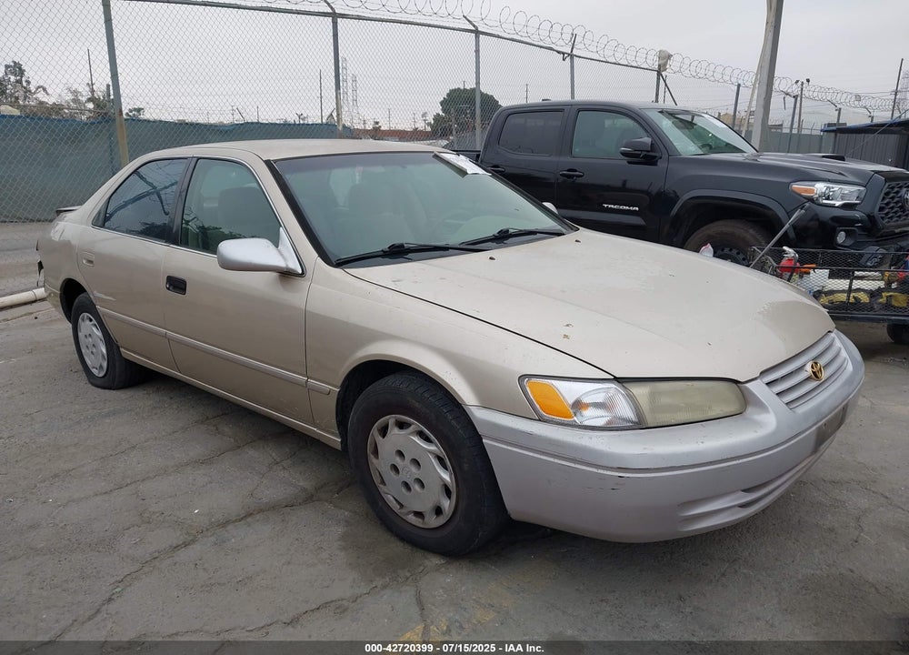 1997 TOYOTA CAMRY LE VIN: JT2BG22K4V0046459