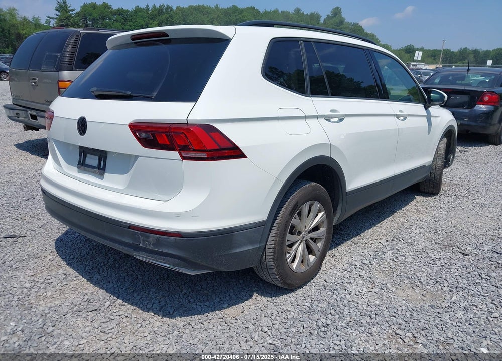 2019 VOLKSWAGEN TIGUAN VIN: 3VV0B7AX7KM064150