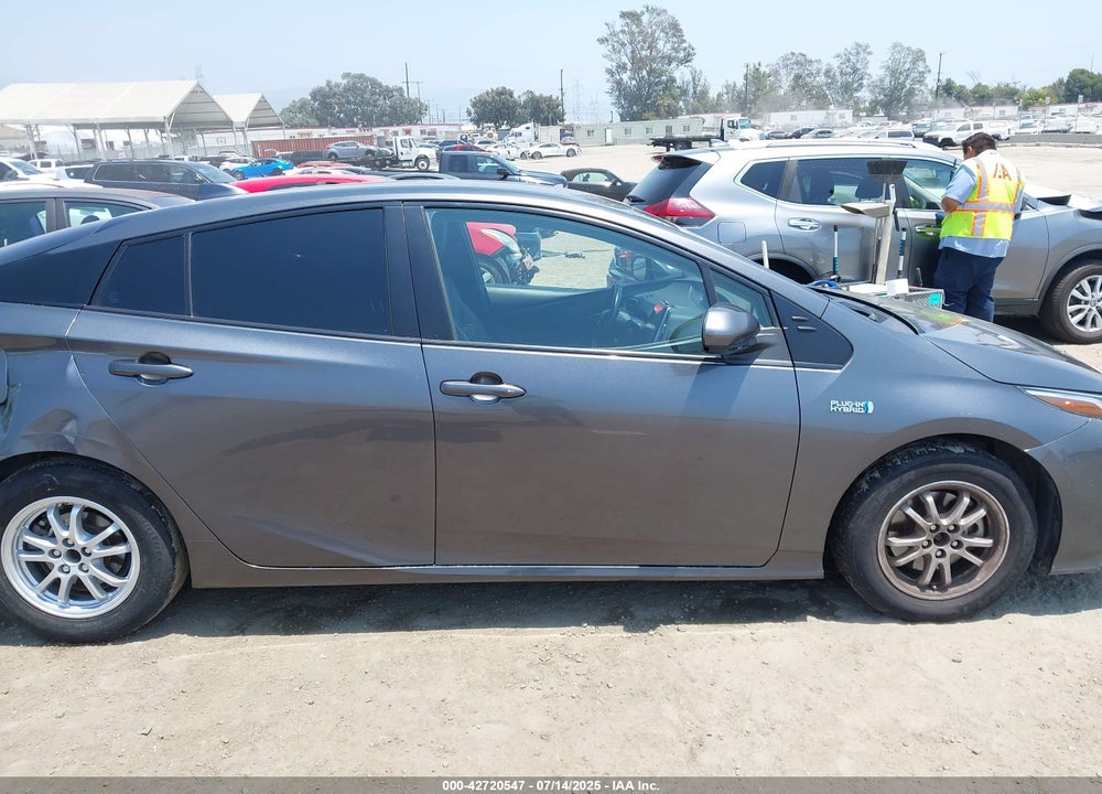 2021 TOYOTA PRIUS PRIME VIN: JTDKAMFP3M3176398