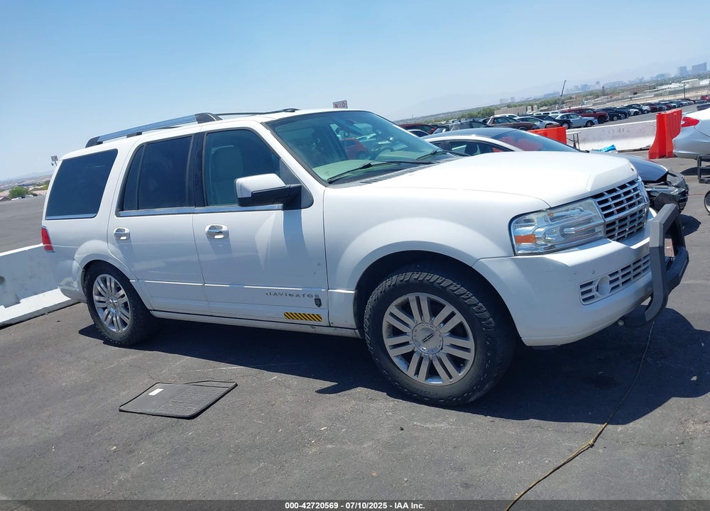 2011 LINCOLN NAVIGATOR VIN: 5LMJJ2J53BEJ07856