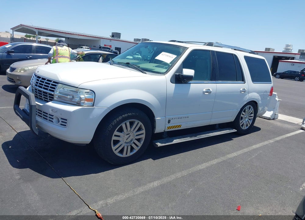 2011 LINCOLN NAVIGATOR VIN: 5LMJJ2J53BEJ07856