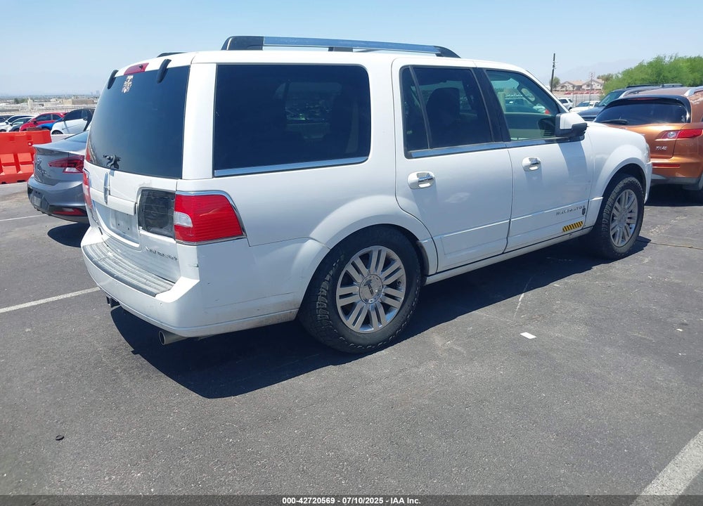 2011 LINCOLN NAVIGATOR VIN: 5LMJJ2J53BEJ07856