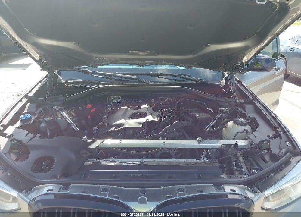 2021 BMW X4 VIN: 5YMUJ0C03M9G61821
