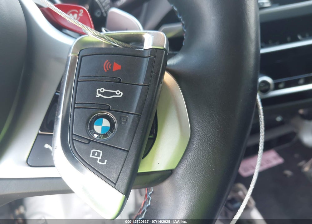 2021 BMW X4 VIN: 5YMUJ0C03M9G61821