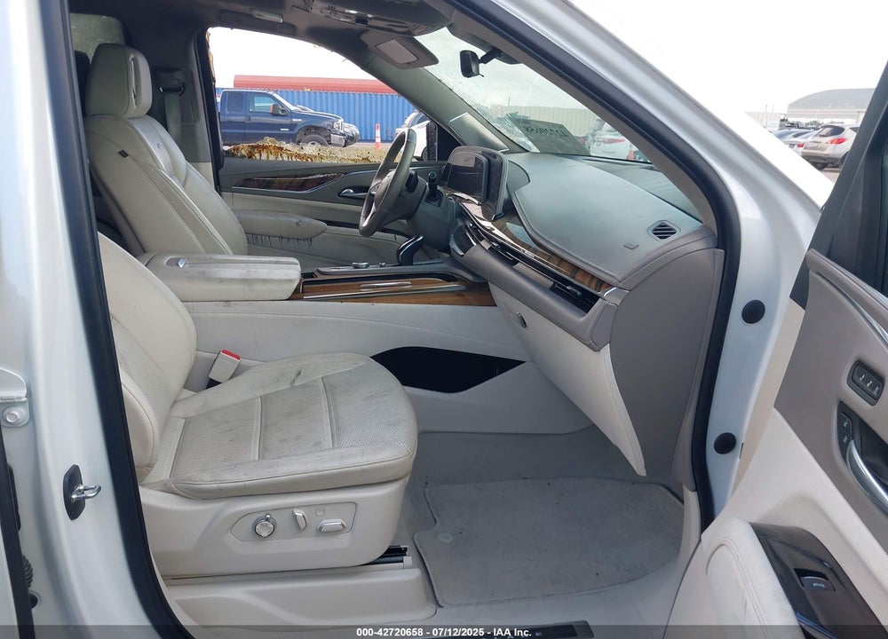 2021 CADILLAC ESCALADE VIN: 1GYS4GKL3MR352546