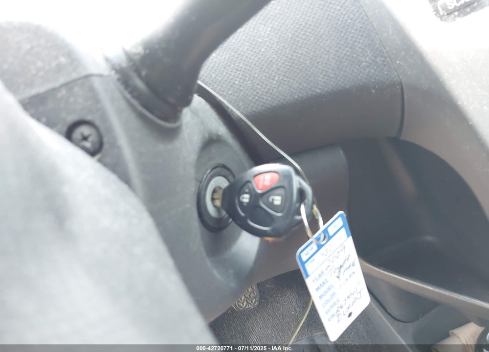 2009 TOYOTA YARIS VIN: JTDJT903895267445
