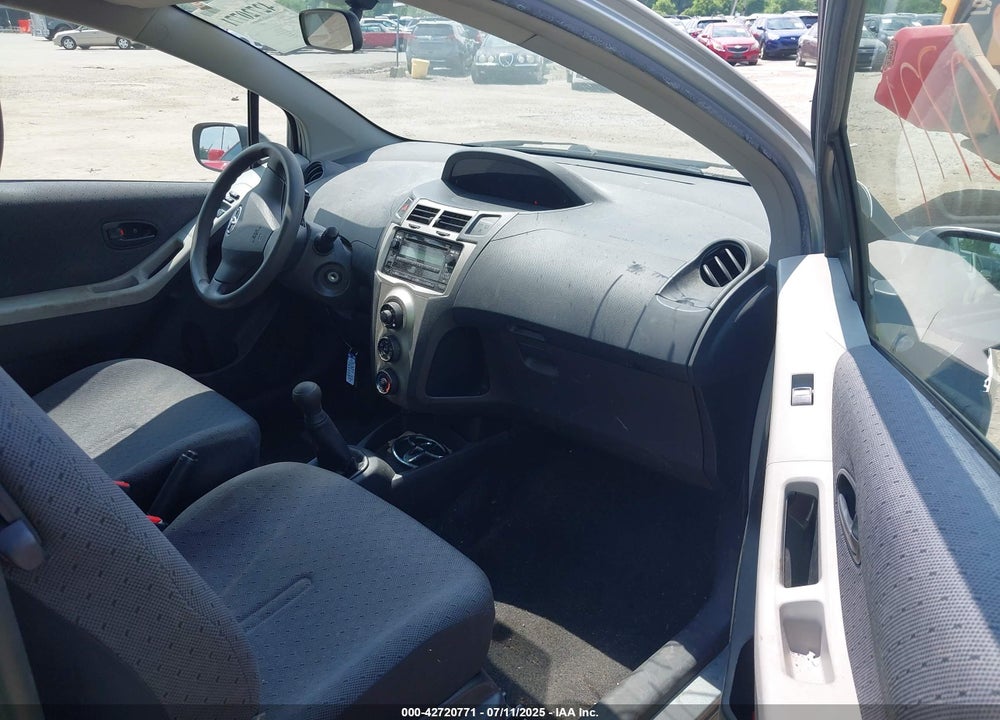2009 TOYOTA YARIS VIN: JTDJT903895267445