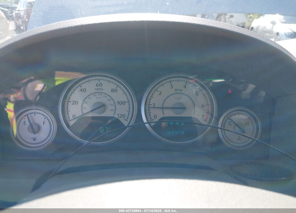 2009 CHRYSLER TOWN & COUNTRY VIN: 2A8HR44E49R521384