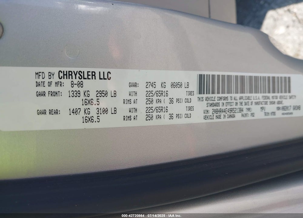 2009 CHRYSLER TOWN & COUNTRY VIN: 2A8HR44E49R521384