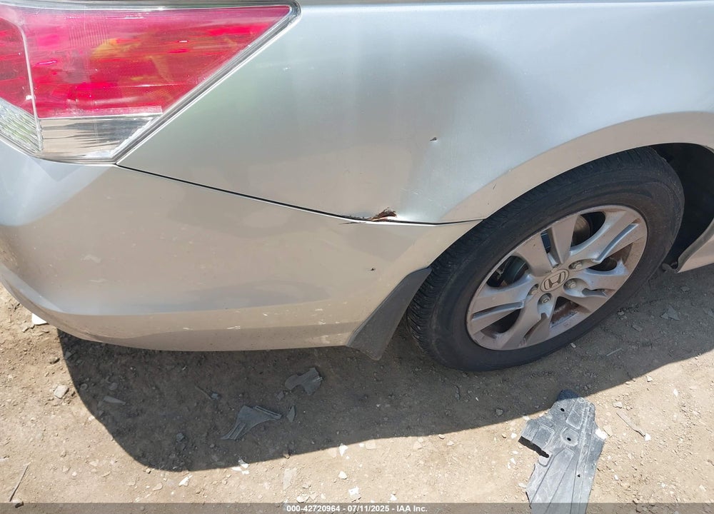 2011 HONDA ACCORD VIN: 1HGCP2F43BA050355
